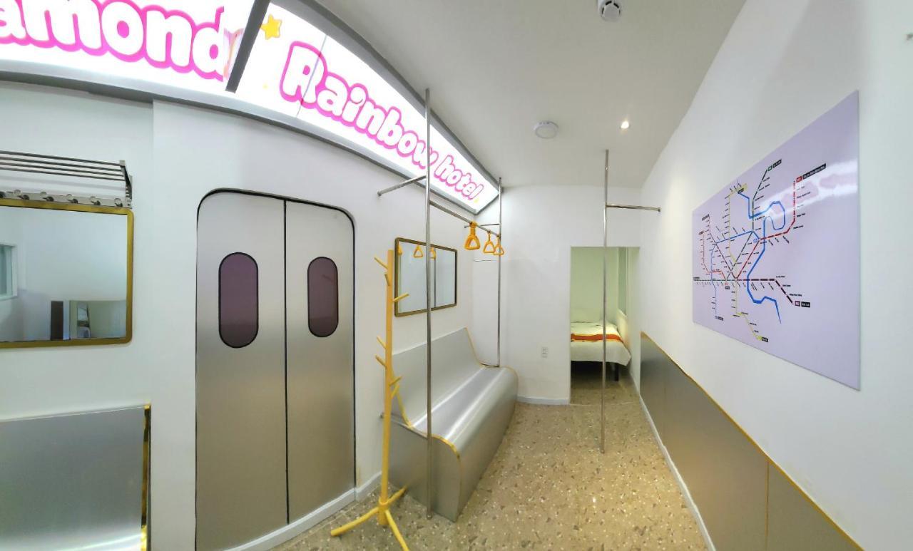 Language Exchange Hotel 3 ホーチミン市 エクステリア 写真